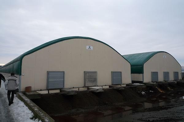 Carpa para alimentación de animales resistente al viento